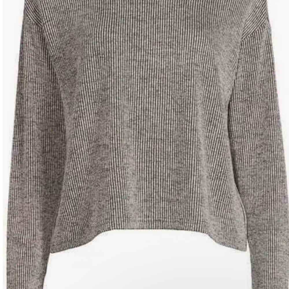 Time and tru mid length grey shirt NWT